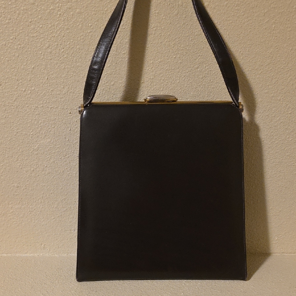 Elegant Brown Vintage Kiss lock Bag
